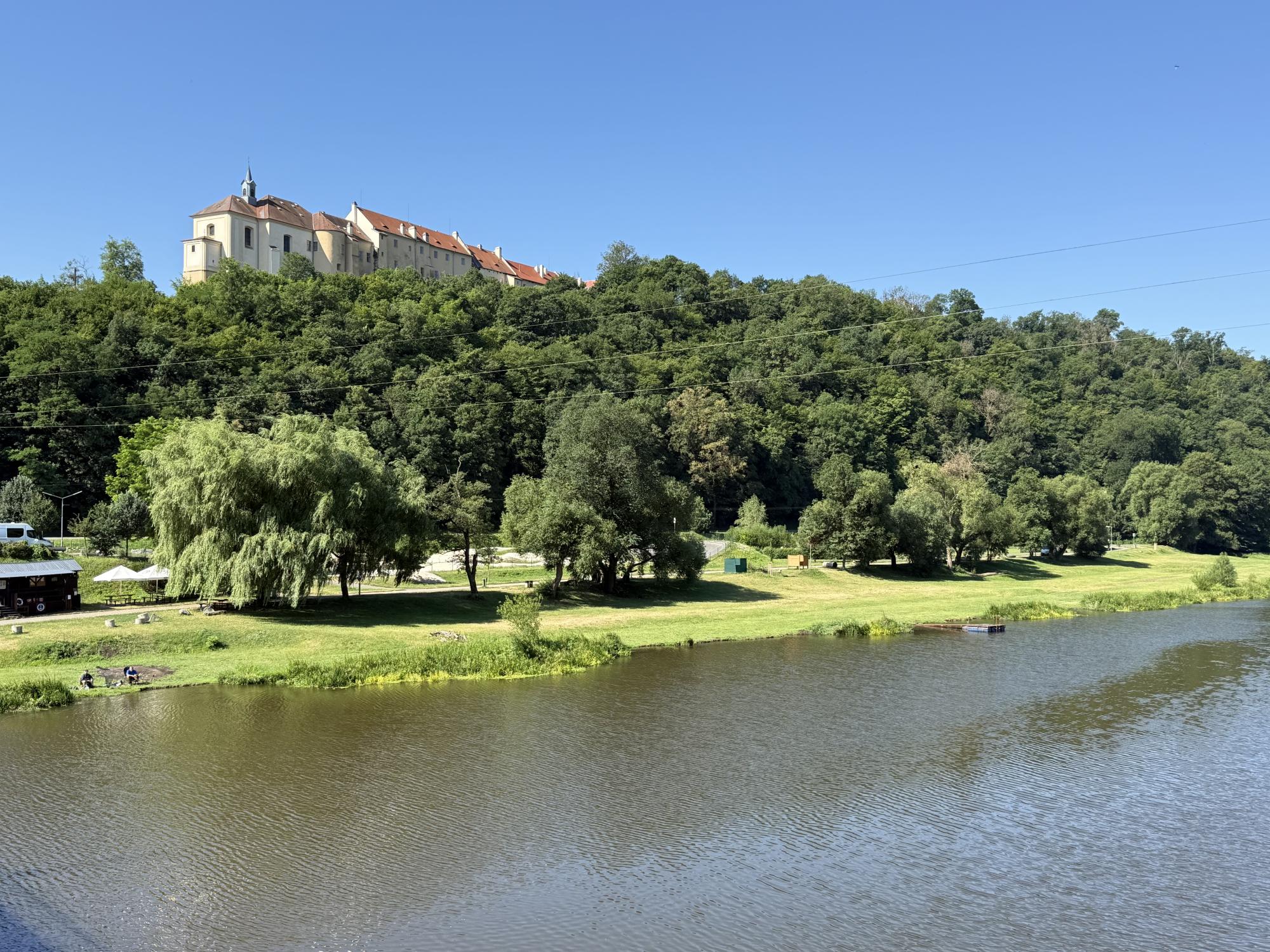 Zámek Nižbor