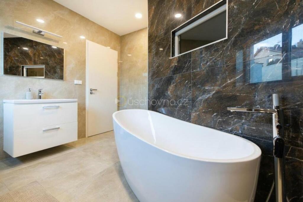Apartmán Deluxe se 3 ložnicemi – 2. patro – foto 3