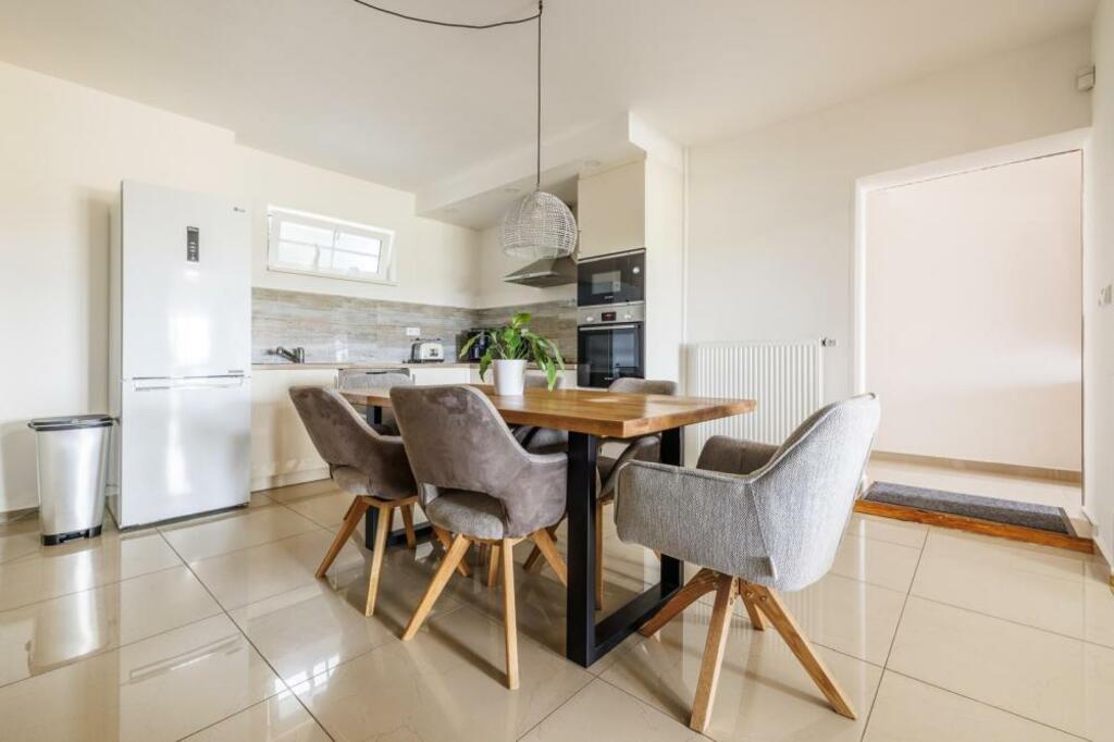 Apartmán Deluxe se 3 ložnicemi – přízemí – foto 3